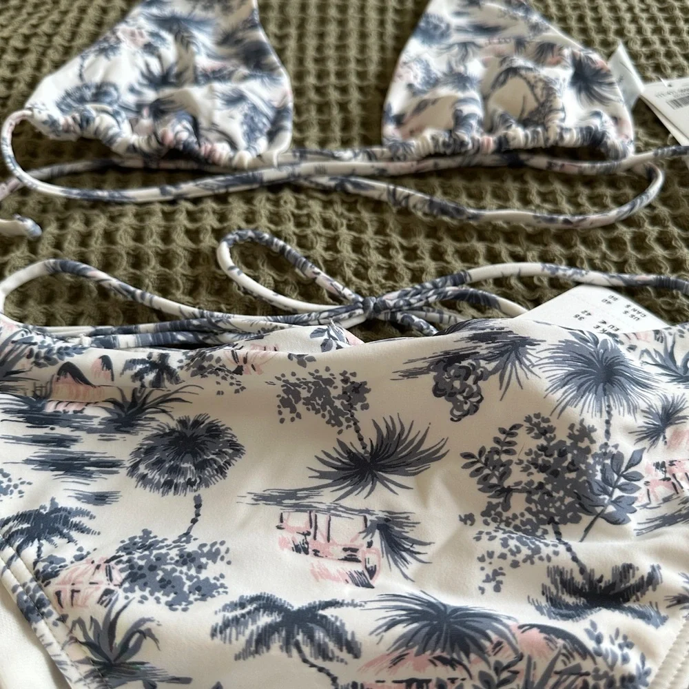 NWT Abercrombie & Fitch Bikini - Picture 3 of 5